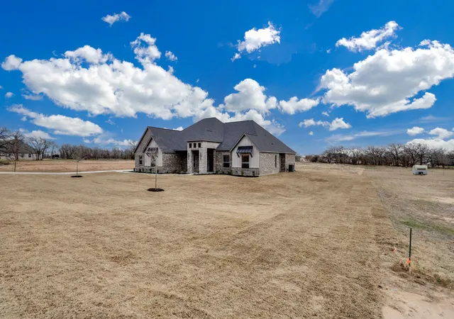 Homes for sale in Poolville, TX | 128 Prairie Winds Dr, Poolville, TX 76487 | MLS# 21185744
