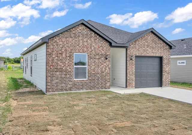 Homes for sale in Itasca, TX | 510 Don Ln, Itasca, TX 76055 | MLS# 21179379