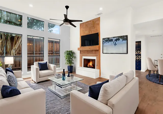 Photo 3 of Sale Pending at 3048 Airhaven St, Dallas, TX 75229 | MLS# 21186004 | Listing updated on 2026-08-04