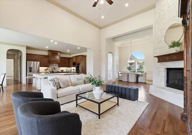 Photo 4 of Single family home for sale at 100 Lilyfield Dr, Allen, TX 75002 | MLS# 21181647 | Listing updated on 2026-08-19