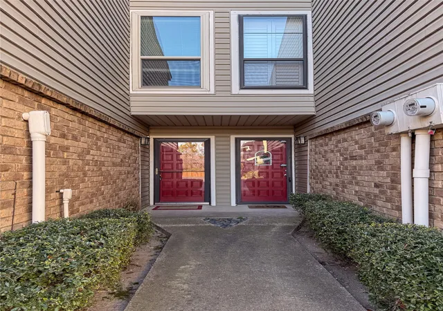 Photo 3 of Condo for sale at 7450 Holly Hill Dr #103, Dallas, TX 75231 | MLS# 21171952 | Listing updated on 2026-08-31
