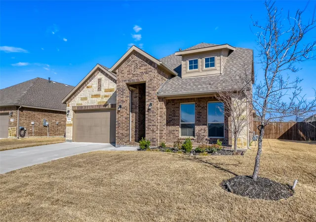 Photo 2 of Single family home for sale at 4124 Herdsman Dr, Krum, TX 76249 | MLS# 21186061 | Listing updated on 2026-08-28