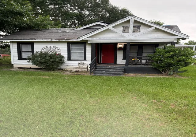 Homes for sale in Athens, TX | 3061 Co Rd #4210, Athens, TX 75752 | MLS# 21184939