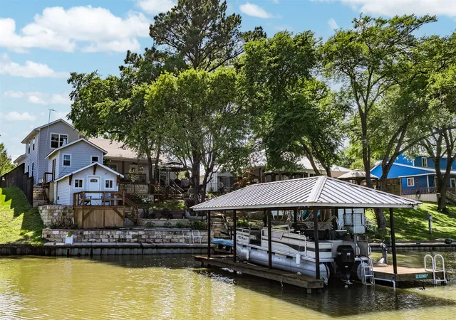 Homes for sale in Gun Barrel City, TX | 122 Redondo Dr, Gun Barrel City, TX 75156 | MLS# 21184705
