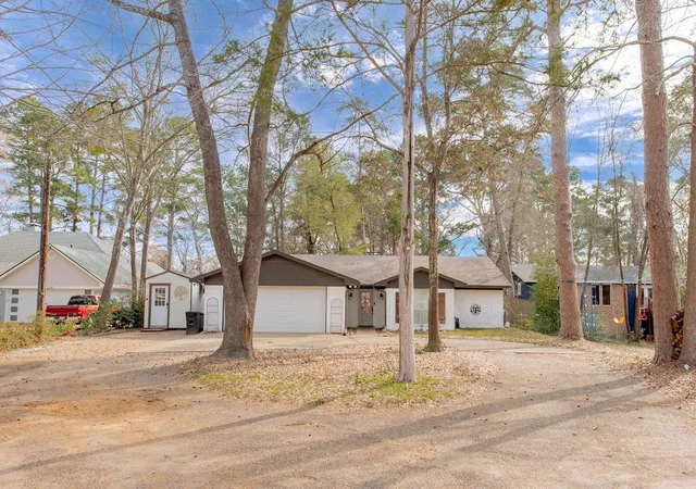 Homes for sale in Hideaway, TX | 1339 Bridle Path Ln, Hideaway, TX 75771 | MLS# 21186410
