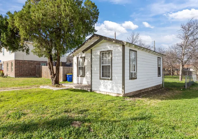 Homes for sale in White Settlement, TX | 309 Hallvale Dr, White Settlement, TX 76108 | MLS# 21185688