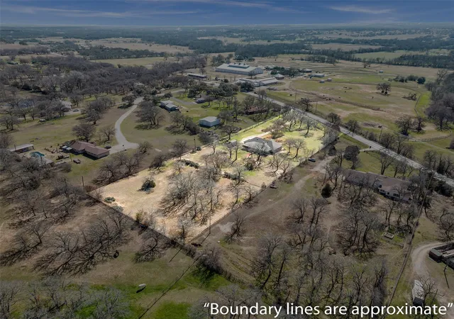 3rd image of 4201 E Bankhead Hwy, Hudson Oaks, TX 76087 | MLS# 21186402