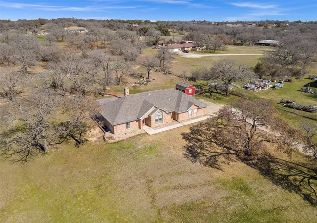 5th image of 4201 E Bankhead Hwy, Hudson Oaks, TX 76087 | MLS# 21186402