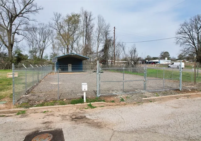 Homes for sale in Hawkins, TX | 110 Moore St, Hawkins, TX 75765 | MLS# 21185237