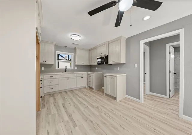 Photo 3 of Single family home for sale at 108 E 9Th St, Valley Mills, TX 76689 | MLS# 21186358 | Listing updated on 2026-10-03