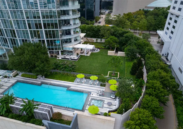 Homes for sale in Dallas, TX | 1918 Olive St #202, Dallas, TX 75201 | MLS# 21186601