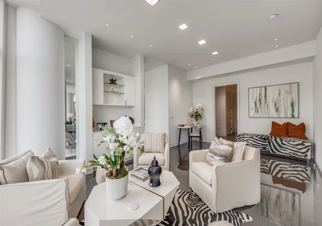Homes for sale in Dallas, TX | 1918 Olive St #202, Dallas, TX 75201 | MLS# 21186601