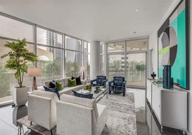 Homes for sale in Dallas, TX | 1918 Olive St #202, Dallas, TX 75201 | MLS# 21186601