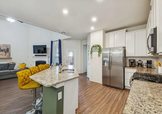 Photo 4 of Single family home for sale at 2726 Pease Dr, Forney, TX 75126 | MLS# 21181515 | Listing updated on 2026-10-05