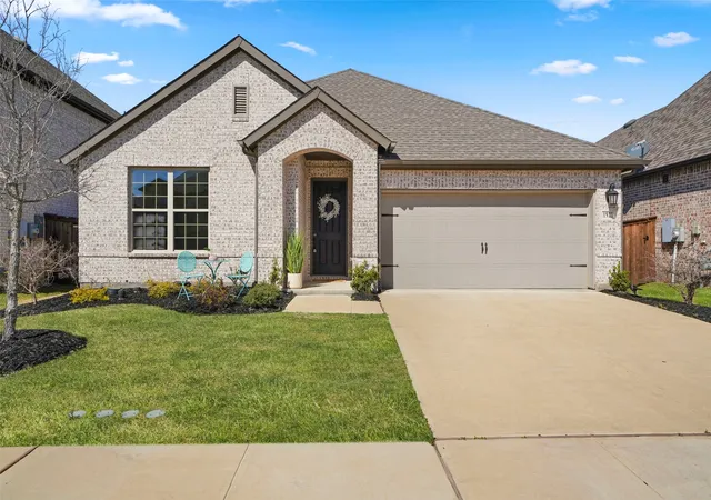 Photo 1 of Single family home for sale at 1921 Braided Mane Ave, Aubrey, TX 76227 | MLS# 20781511 | Listing updated on 2026-07-20
