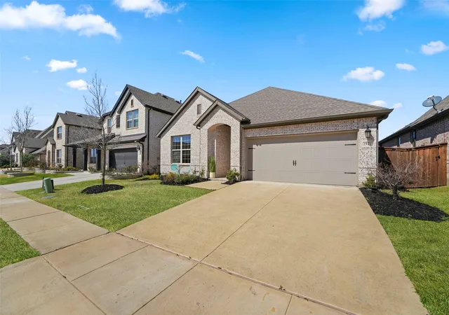 Photo 3 of Single family home for sale at 1921 Braided Mane Ave, Aubrey, TX 76227 | MLS# 20781511 | Listing updated on 2026-07-20