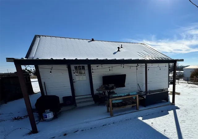 Photo 3 of Single family home for sale at 109 W Morning Dove Dr, Azle, TX 76020 | MLS# 21180436 | Listing updated on 2026-08-04
