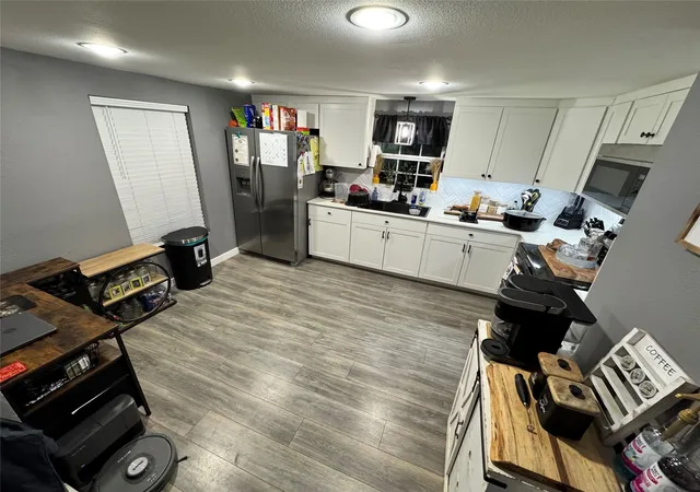 Photo 3 of Single family home for sale at 109 W Morning Dove Dr, Azle, TX 76020 | MLS# 21180436 | Listing updated on 2026-08-04