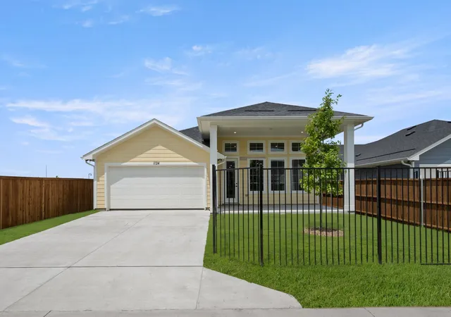 Homes for sale in Midlothian, TX | 1124 Abigail Wy, Midlothian, TX 76065 | MLS# 21186824