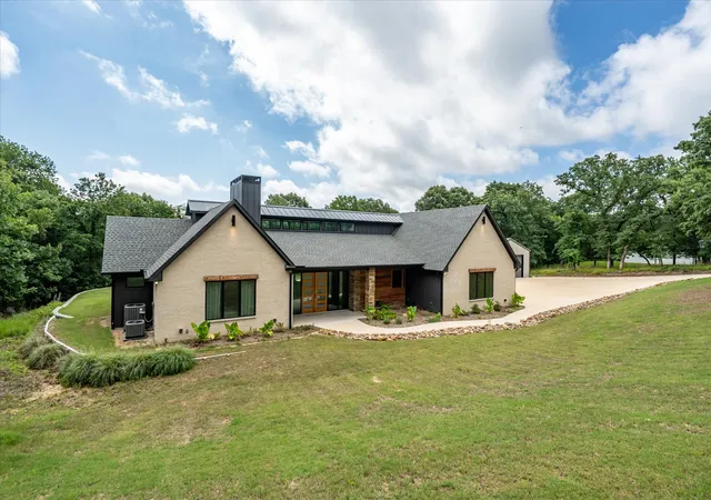 Photo 2 of Sale Pending at 8701 Zebra Xing, Larue, TX 75770 | MLS# 21182226 | Listing updated on 2026-07-24
