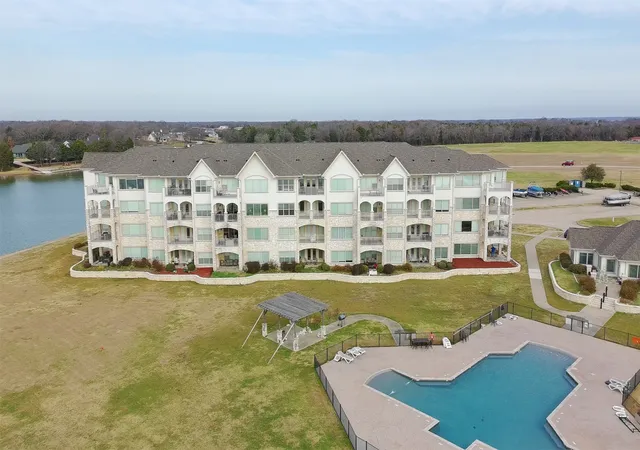 Photo 33 of Condo for sale at 9900 Northshore Blvd #3101, Corsicana, TX 75109 | MLS# 21186825 | Listing updated on 2026-08-18