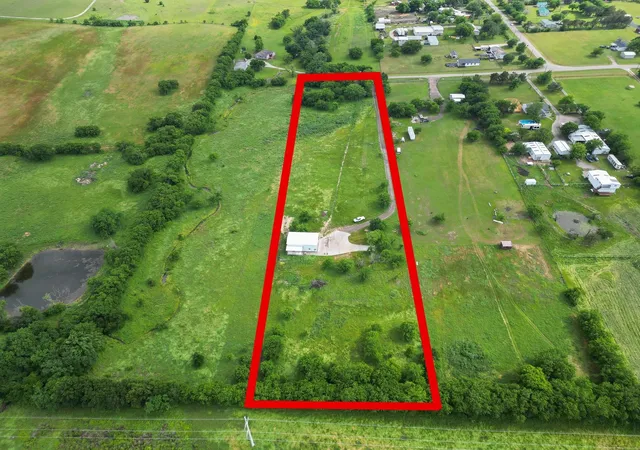 Photo 14 of Sale Pending at 15193 Robin Rd, Haslet, TX 76052 | MLS# 21185691 | Listing updated on 2026-08-20