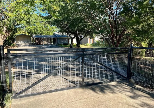 Photo 2 of Sale Pending at 3221 Fm 551, Royse City, TX 75189 | MLS# 21186355 | Listing updated on 2026-08-23
