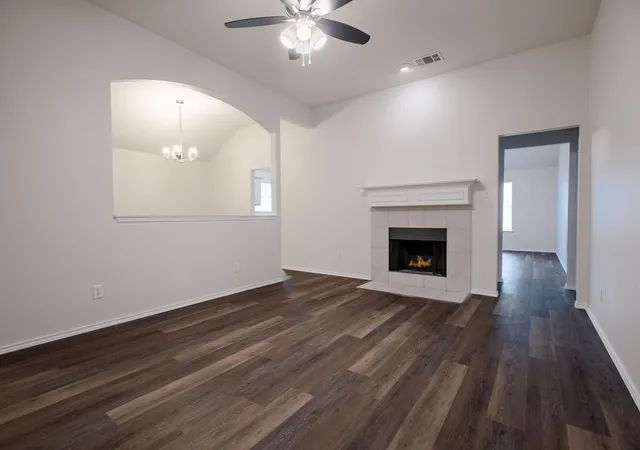 Photo 3 of Sale Pending at 135 Jackson Dr, Terrell, TX 75160 | MLS# 21187140 | Listing updated on 2026-07-23