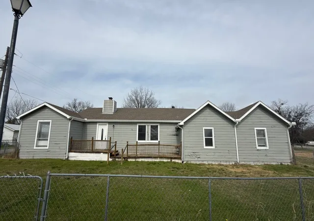 Photo 1 of Single family home for sale at 201 E Hubbard St, Josephine, TX 75173 | MLS# 21185817 | Listing updated on 2026-09-04