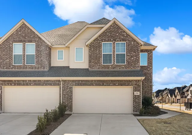 Photo 1 of Townhouse for sale at 1311 Hill Country Pl, Celina, TX 75009 | MLS# 21174875 | Listing updated on 2026-08-04
