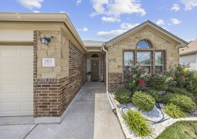Photo 2 of Single family home for sale at 2513 Petersburg Ln, Temple, TX 76504 | MLS# 21187544 | Listing updated on 2026-09-22