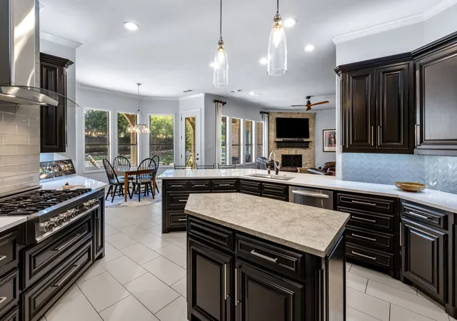 Photo 3 of Single family home for sale at 3305 Clubview Dr, Argyle, TX 76226 | MLS# 21187582 | Listing updated on 2026-08-22