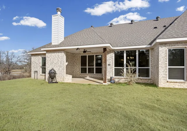 Photo 4 of Single family home for sale at 1045 Churchill Ln, Millsap, TX 76066 | MLS# 21176557 | Listing updated on 2026-09-02