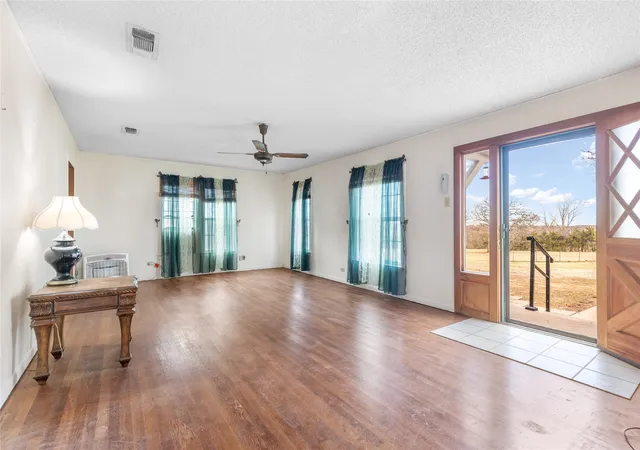 Homes for sale in Denison, TX | 1912 E Texas St, Denison, TX 75021 | MLS# 21182518