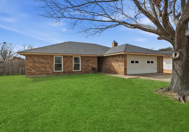Homes for sale in Corinth, TX | 2607 Boulder Dr, Corinth, TX 76210 | MLS# 21187707