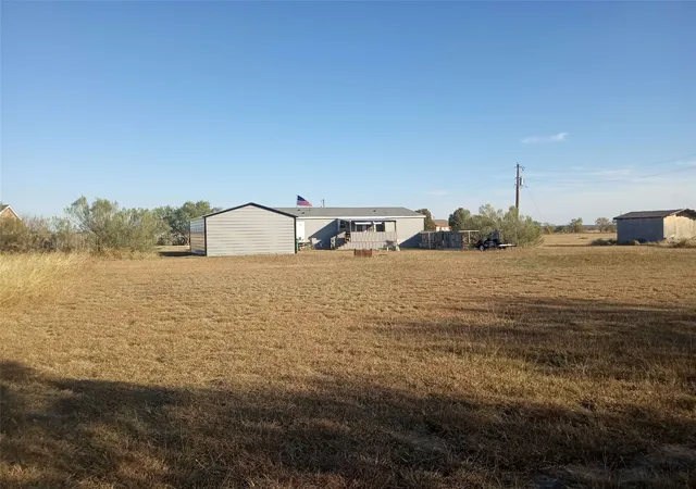 Photo 3 of Manufactured home for sale at 1001 Elizabeth, Coleman, TX 76834 | MLS# 21187897 | Listing updated on 2026-08-14