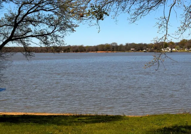 Photo 3 of Land for sale at 1540 Shoreline Dr, Kemp, TX 75143 | MLS# 21188064 | Listing updated on 2026-08-24