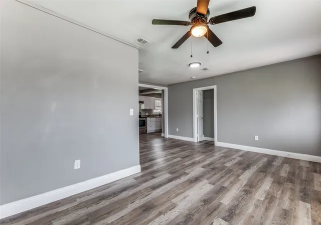 Homes for sale in Dallas, TX | 3111 Arizona Ave, Dallas, TX 75216 | MLS# 21187950