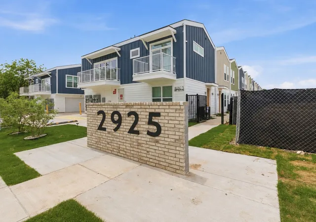 Photo 1 of Townhouse for sale at 2925 Spruce Valley Ln #402, Dallas, TX 75233 | MLS# 21188172 | Listing updated on 2026-08-30
