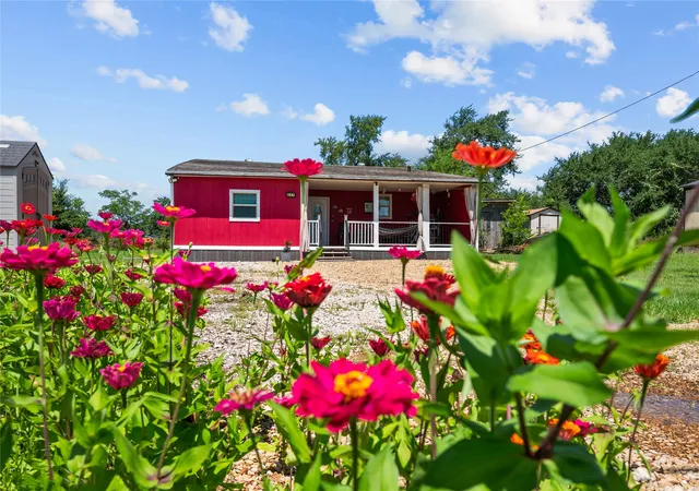 Photo 4 of Single family home for sale at 447 Masthead, Gun Barrel City, TX 75156 | MLS# 21188202 | Listing updated on 2026-08-19