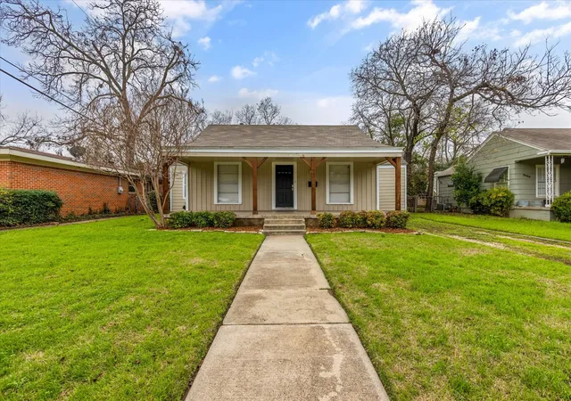 2nd image of 3554 Winston Rd, Fort Worth, TX 76109 | MLS# 21188393