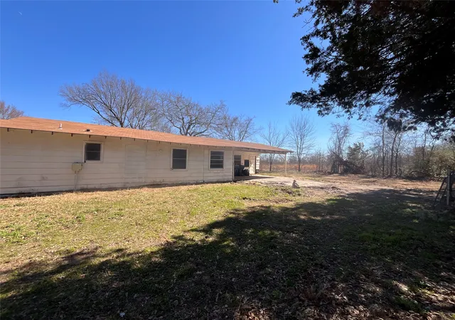 Homes for sale in Gun Barrel City, TX | 454 Luther Ln, Gun Barrel City, TX 75156 | MLS# 21188412