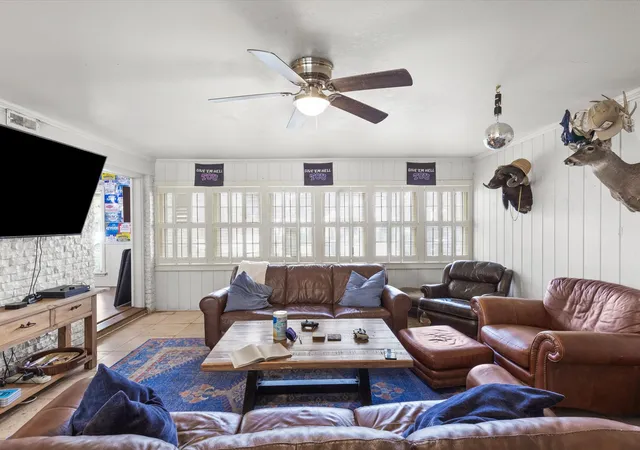 Photo 4 of Sale Pending at 3709 Bellaire Cir, Fort Worth, TX 76109 | MLS# 21188445 | Listing updated on 2026-07-22
