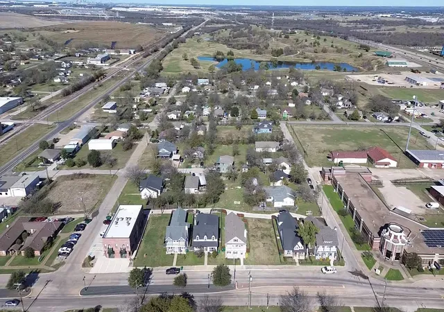 Homes for sale in Ferris, TX | 205 E 5th St, Ferris, TX 75125 | MLS# 21186946