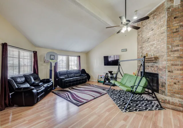 Photo 4 of Single family home for sale at 716 Fieldwood Dr, Mesquite, TX 75150 | MLS# 21188521 | Listing updated on 2026-08-20