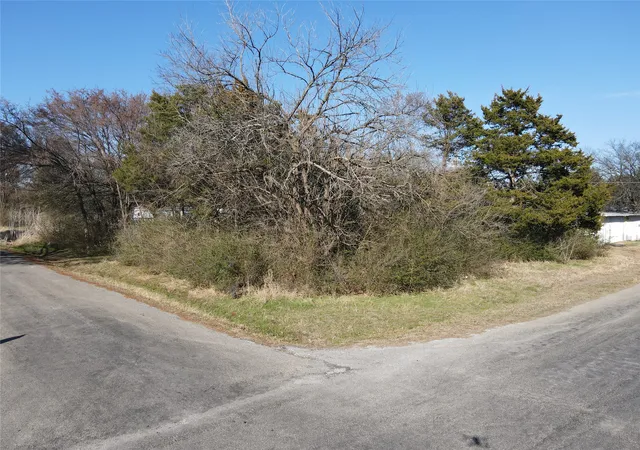 Photo 3 of Land for sale at Lots 536 & 537 Choctaw Dr, Gordonville, TX 76245 | MLS# 21188525 | Listing updated on 2026-08-21