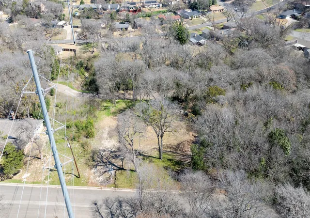 Homes for sale in Woodway, TX | 1141 Redondo Dr, Woodway, TX 76712 | MLS# 21188567