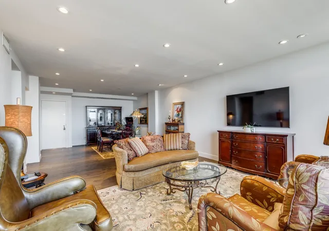 Photo 4 of Condo for sale at 5200 Keller Springs Rd #1126, Dallas, TX 75248 | MLS# 21188581 | Listing updated on 2026-08-20