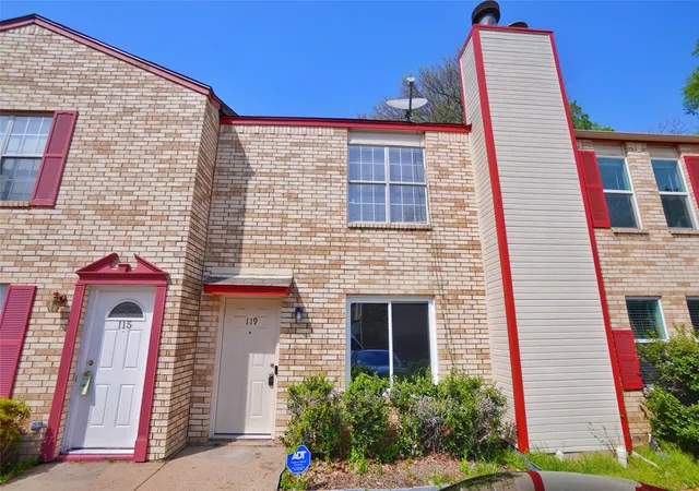Homes for sale in Duncanville, TX | 119 Austin Stone Dr, Duncanville, TX 75137 | MLS# 21188609