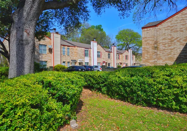 Homes for sale in Duncanville, TX | 119 Austin Stone Dr, Duncanville, TX 75137 | MLS# 21188609